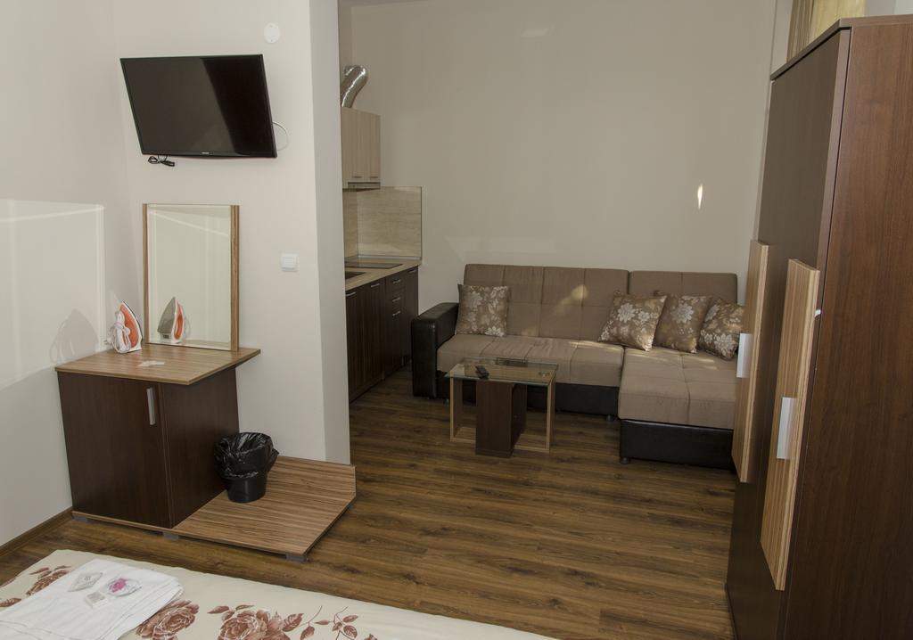 Guest House Anelim ヴェリコ・タルノヴォ 部屋 写真